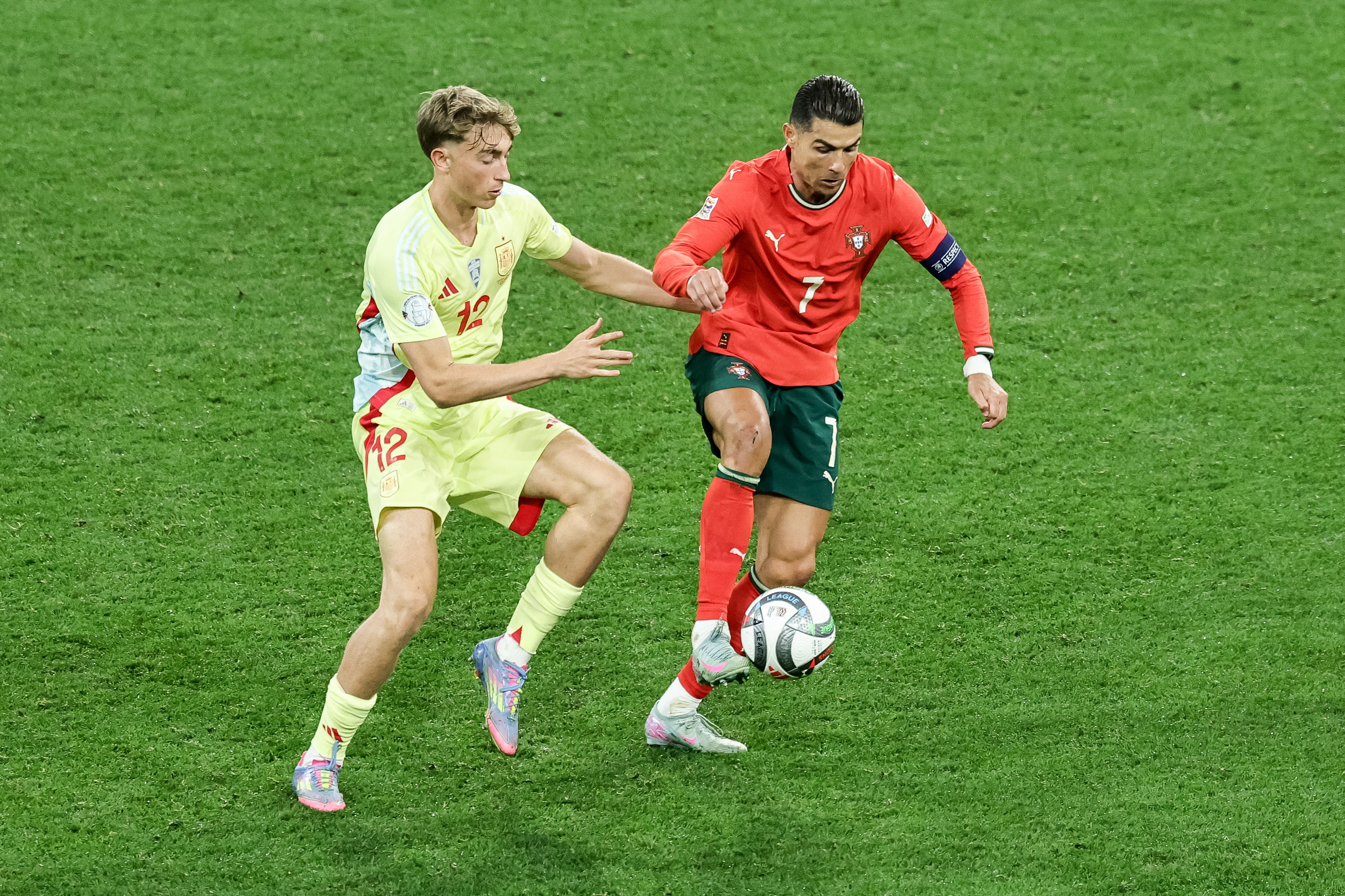 葡萄牙击败法国，挺进欧锦赛决赛