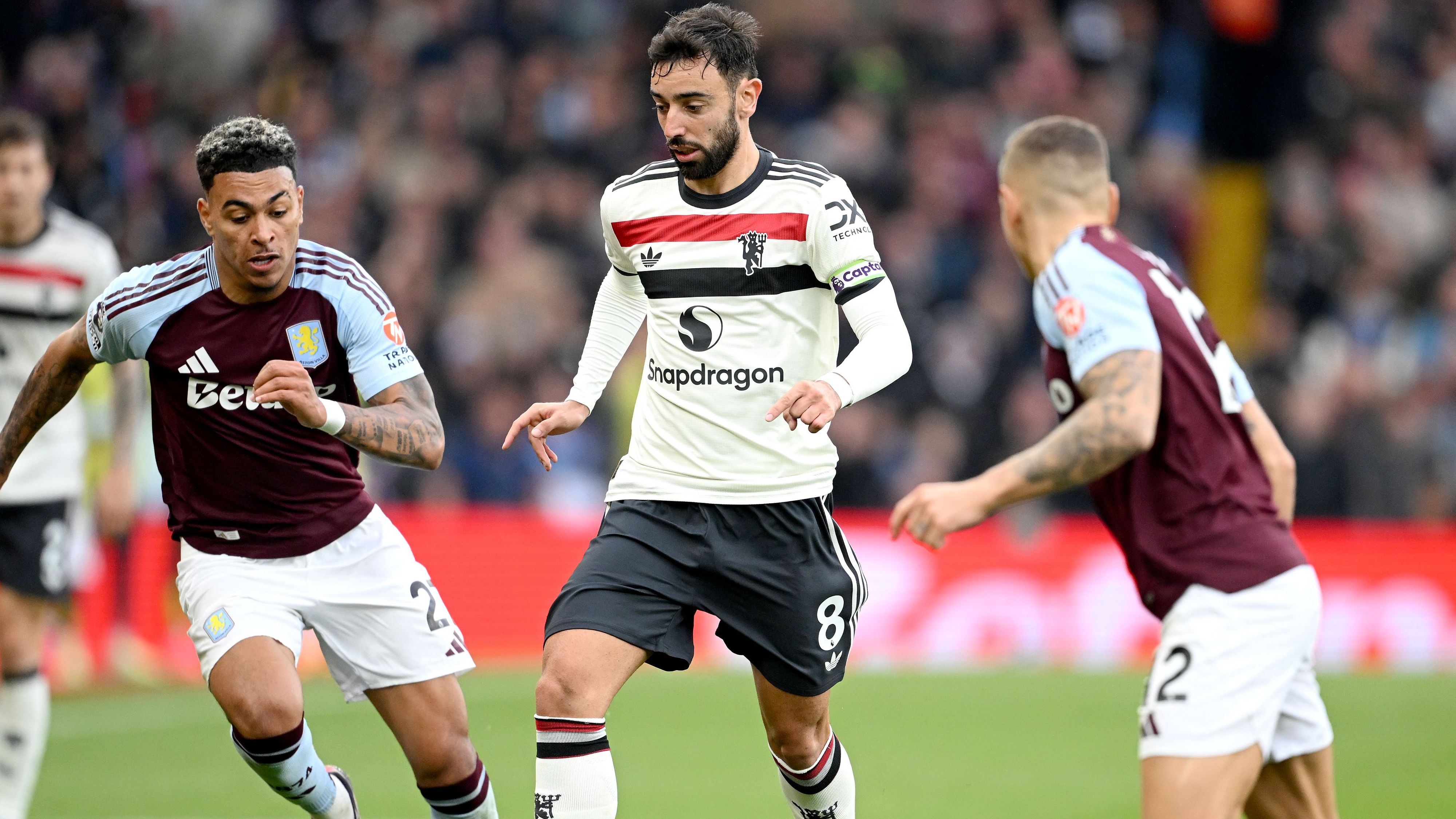 关于曼联客场力克维拉，继续追随领袖之后的信息