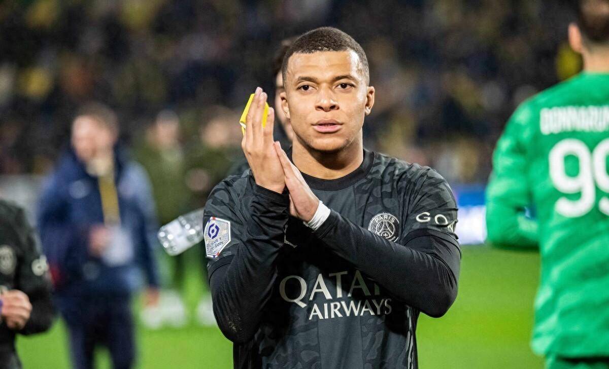 开云体育投注-西班牙联赛中球员身陷传闻丑闻，赛场情绪受影响的简单介绍