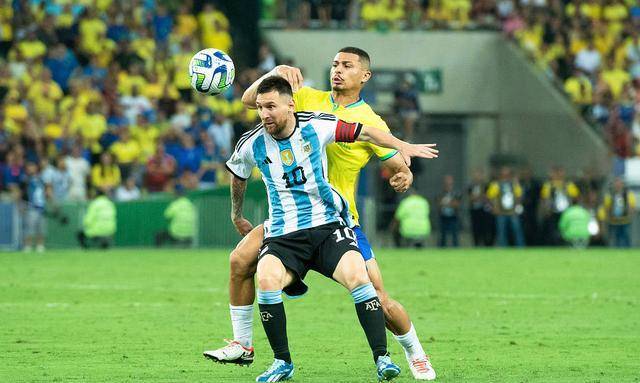 阿根廷国家队在比赛中踢出精彩表现